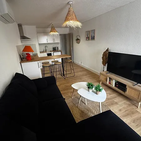 شقة T2 A Proximite Immediate De La Et Des Commerces Du Cap D'agde آجد